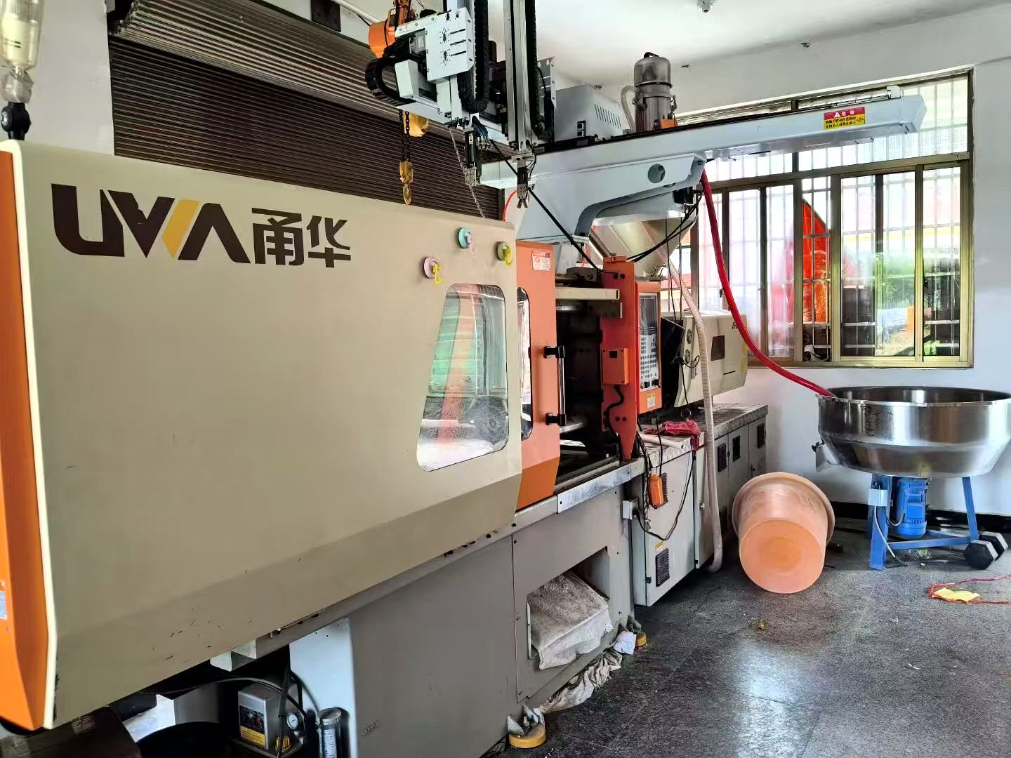 Nanhua YH178 used injection molding machine - rear view